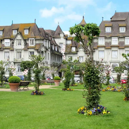 Appartement Les Hauts De Deauville-1 *
